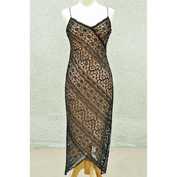 Laundry By Shelli Segal Dresses & Skirts - Laundry by Shelli Segal Dress Size 6 Black Lace Y2K Sexy Slip Whimsy Fairy